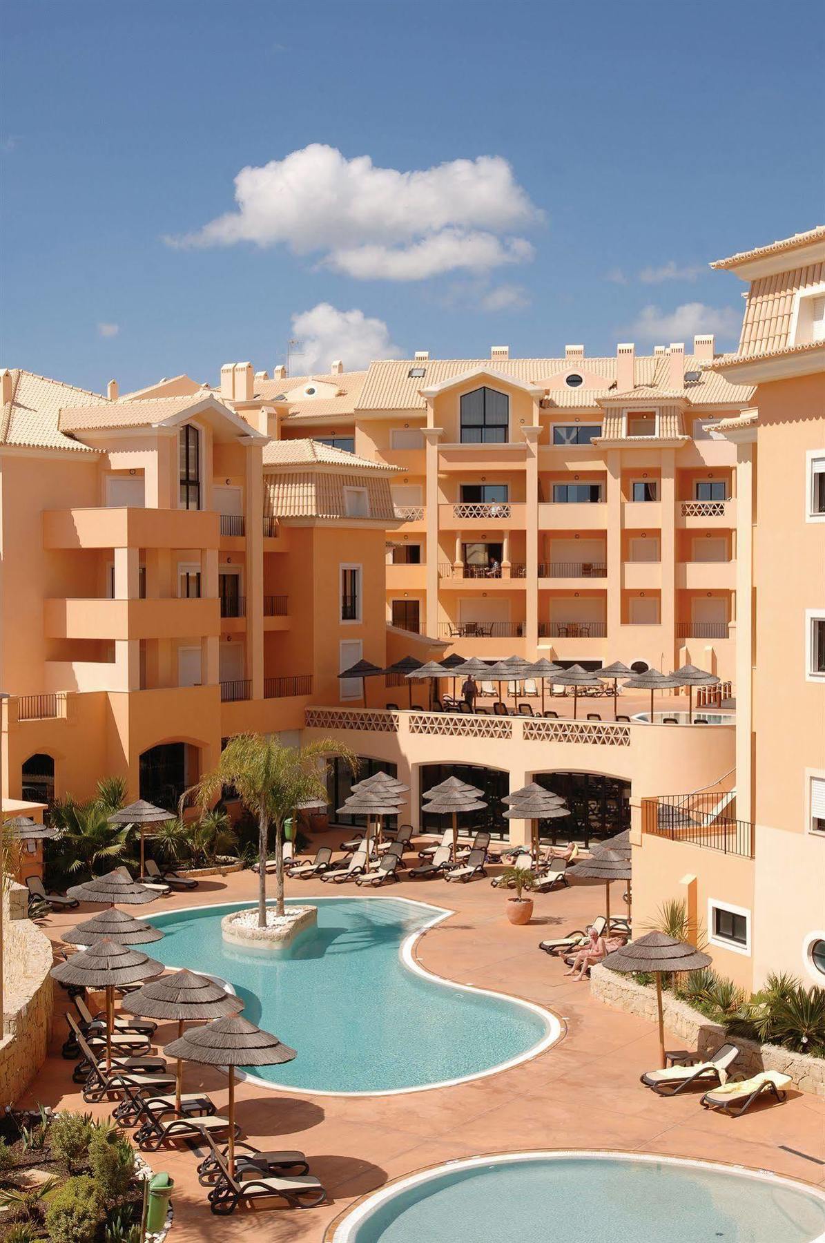 Hotel apartamentowy Estrela Da